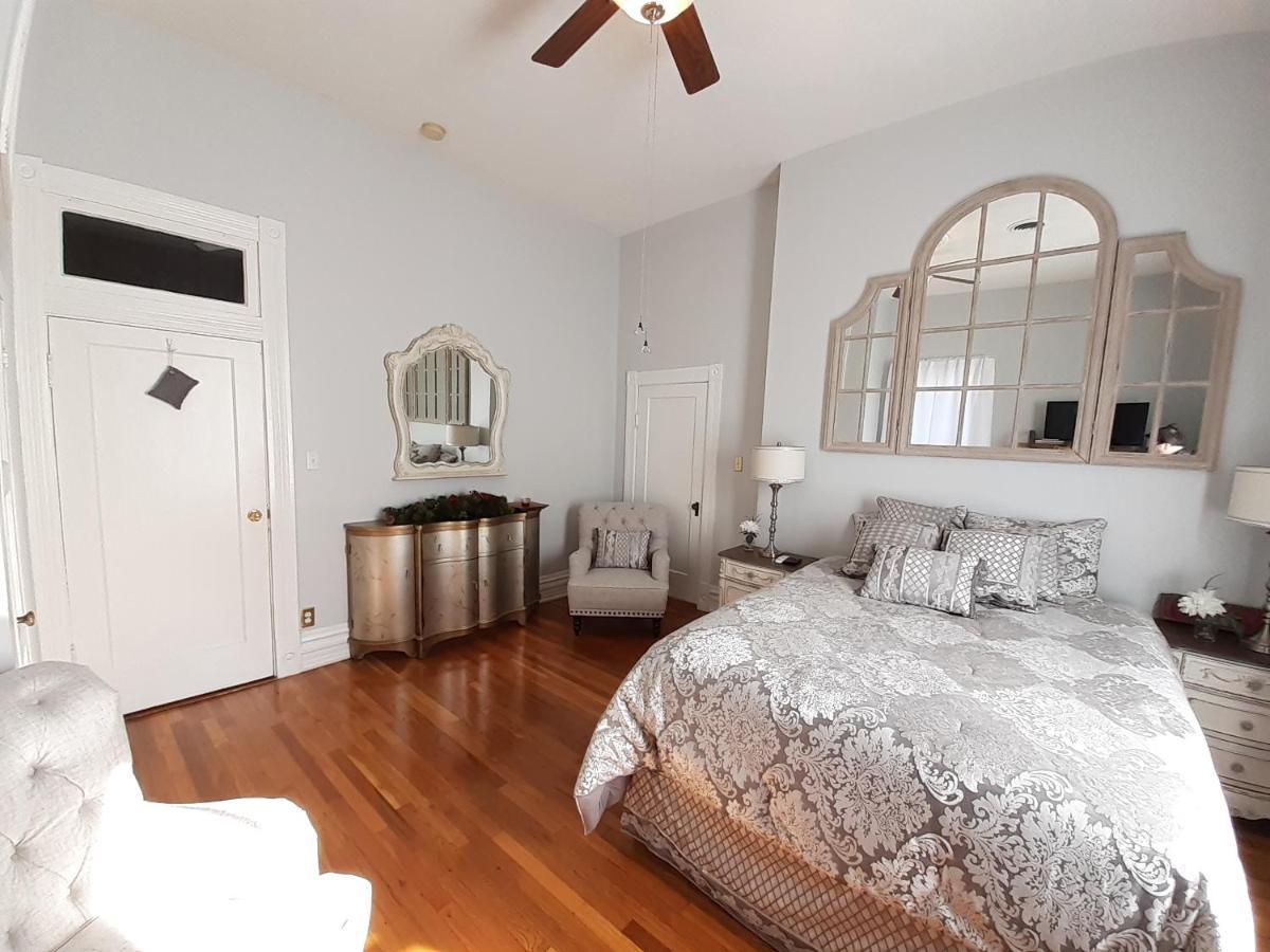 Queens Chamber W King Heavenly Bed At Nottingham Place In Wise Εξωτερικό φωτογραφία